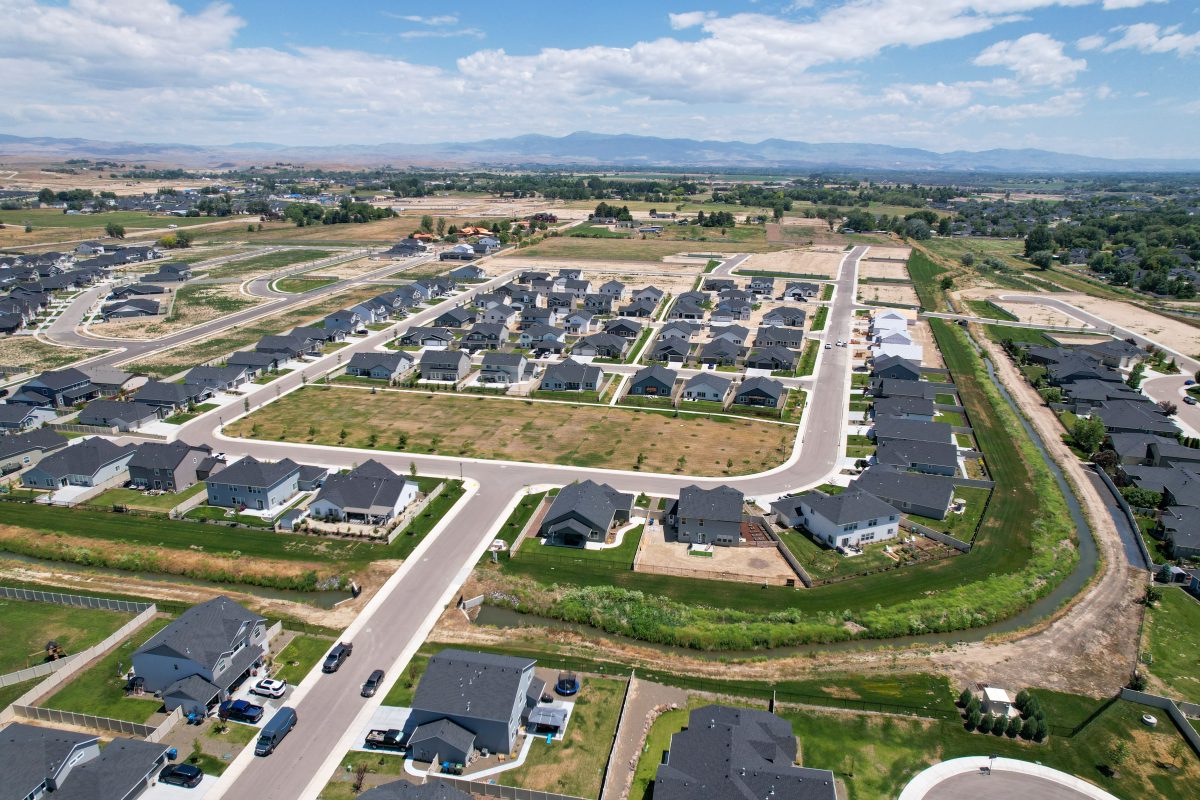 Shop new available homes in Fallbrook, located in Star, Idaho.