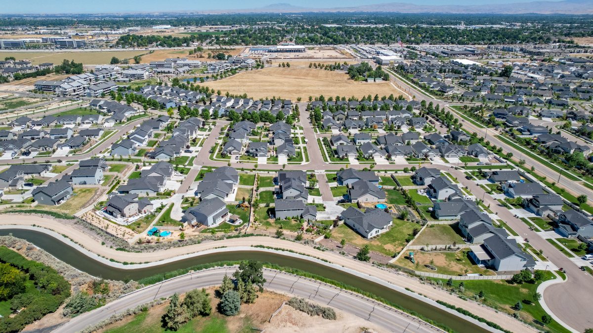 Shop new available homes in Southridge, located in Meridian, Idaho.