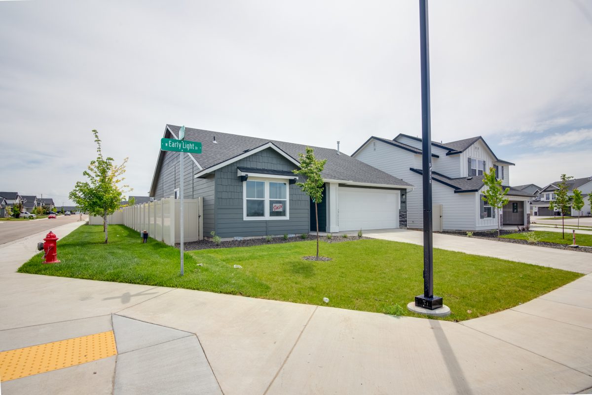 Shop available homes in Gran Prado, located in Kuna, Idaho.