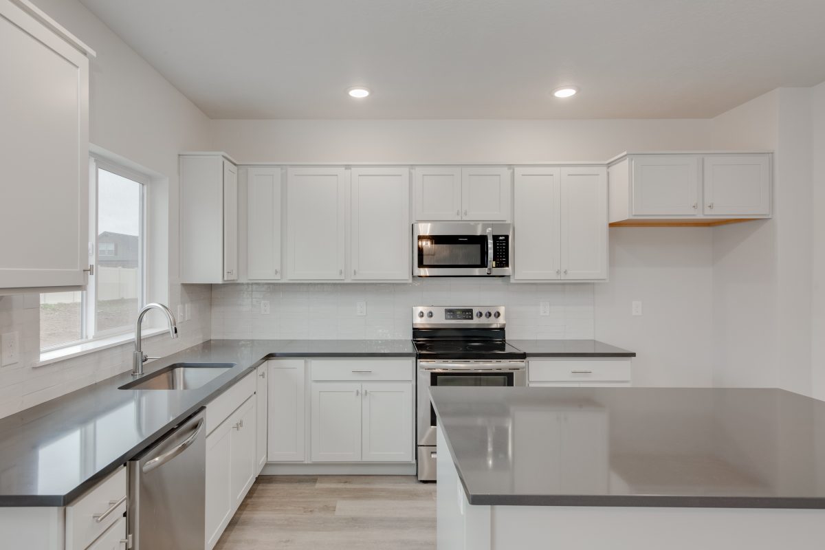 2023-assets-images-CBH homes-Malaspina Ranch-Lennox 2332-9