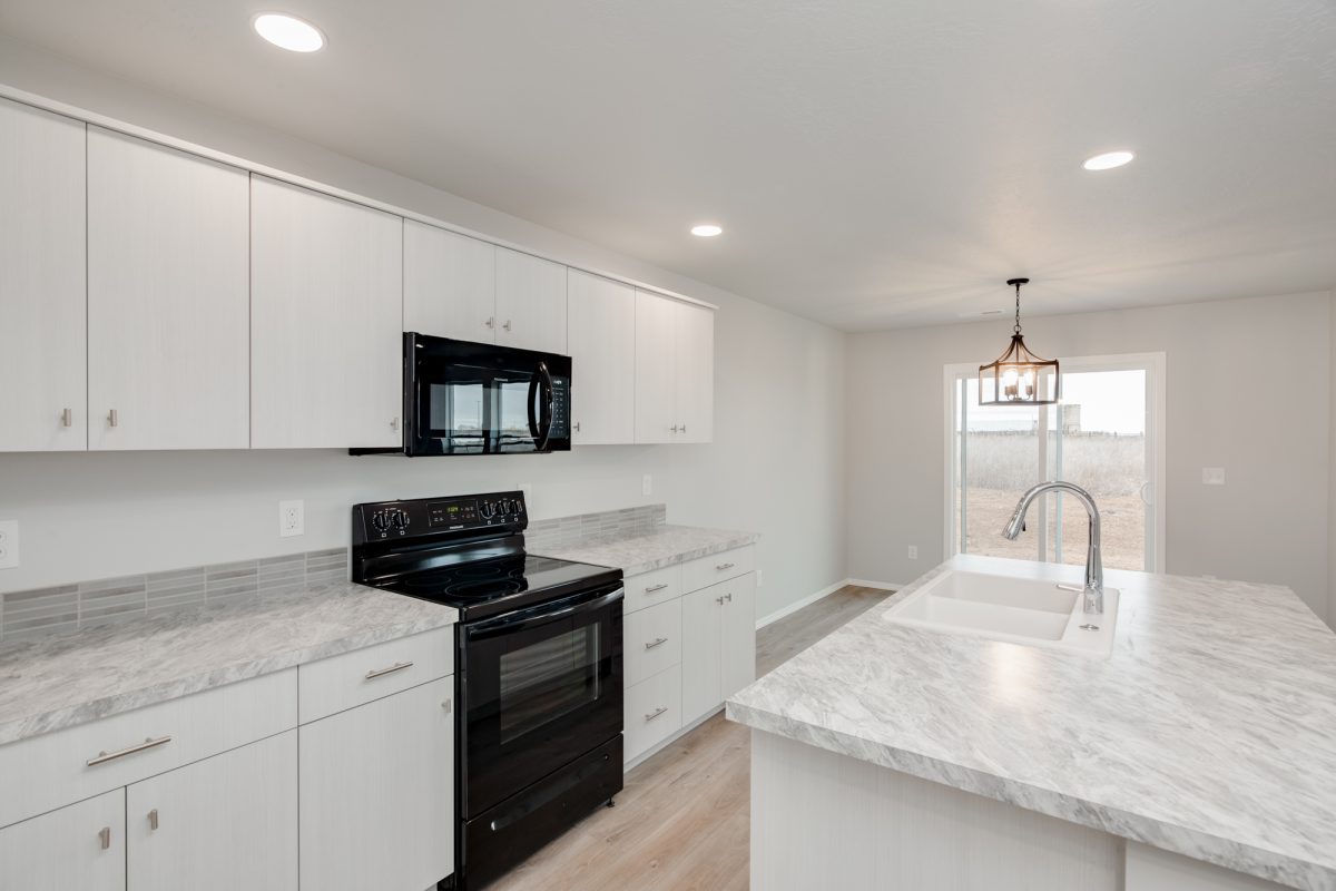 2023-assets-images-CBH homes-Madrone Heights-Dryden 1851-9