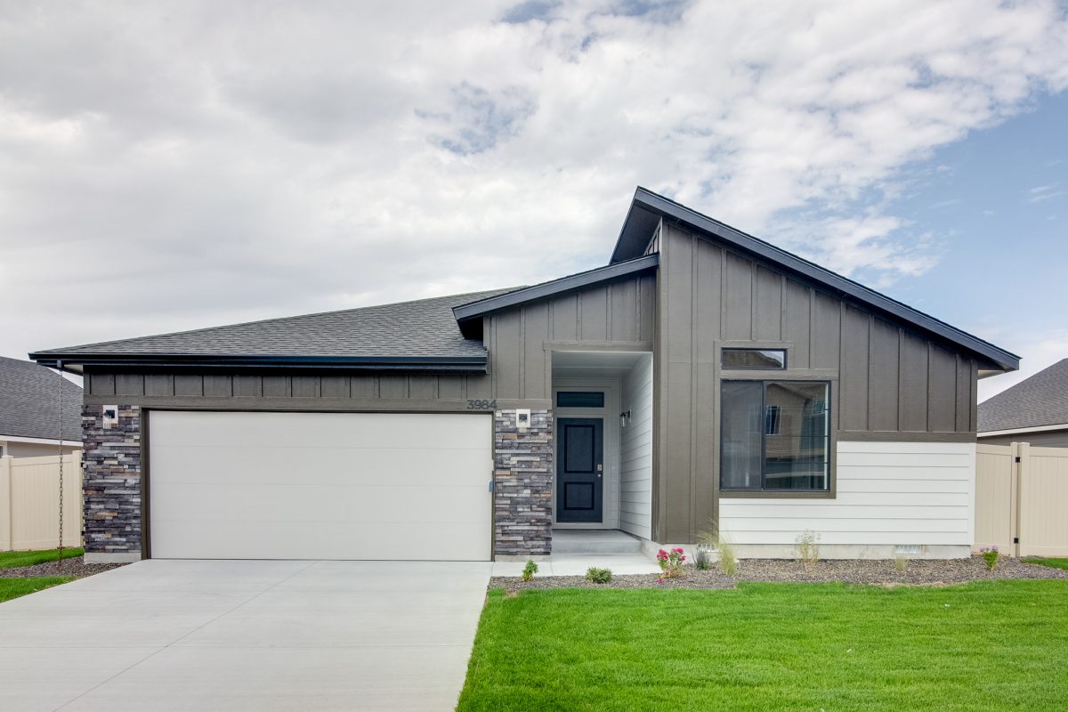 2023-assets-images-CBH homes-New York Landing-Harrison 2025-1